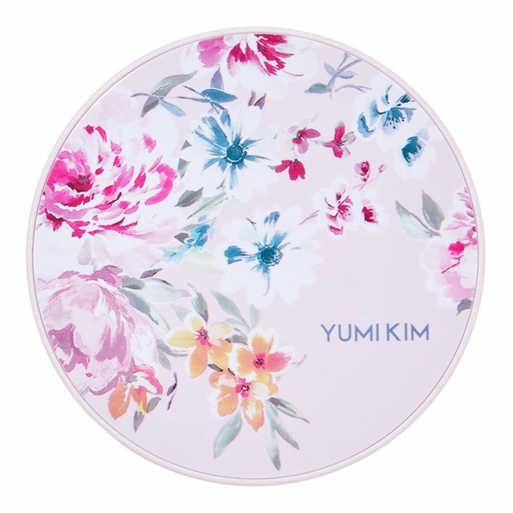 Yumi Kim Wireless Charging Pad